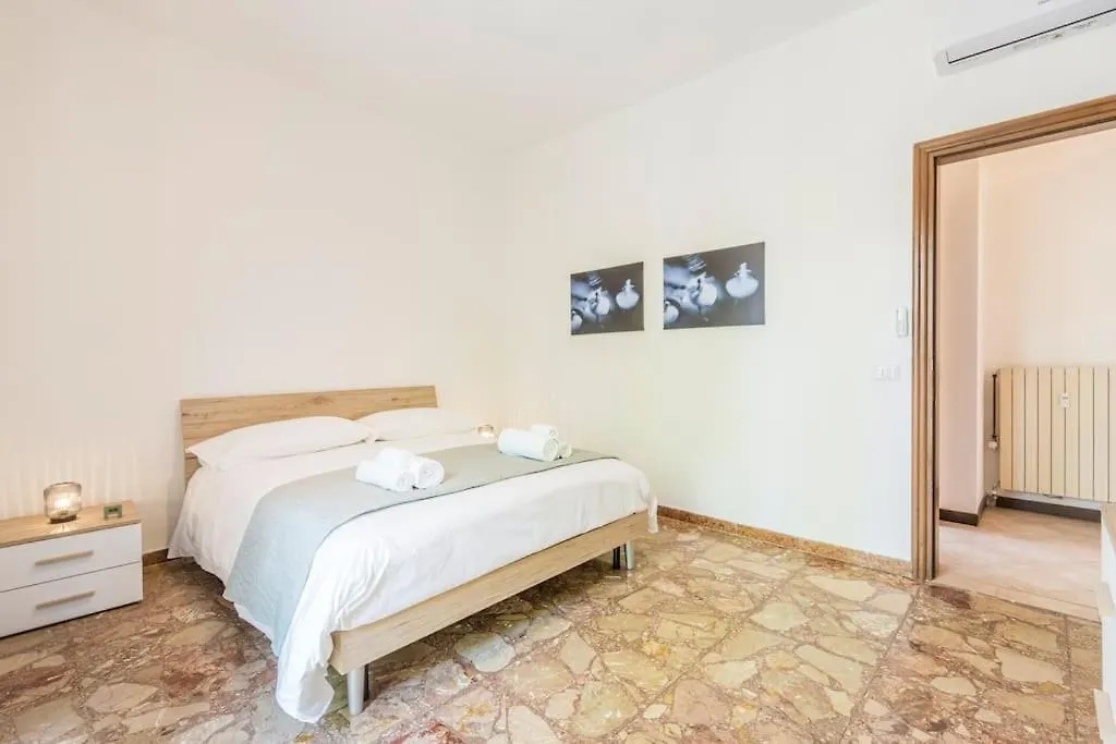 Famileisure Suites Near Policlinico & University Modena Italy